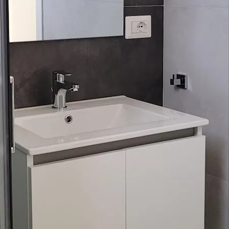 Nara Apartments 2 - Private Jacuzzi