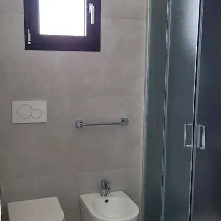 Nara Apartments 2 - Private Jacuzzi Apartment