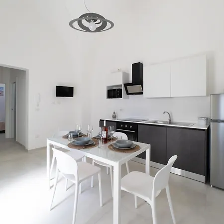 Nara Apartments 2 - Private Jacuzzi Apartment *